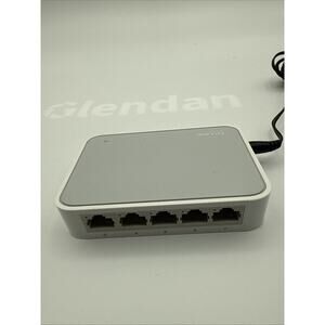 TP-LINK TL-SF1005D 5-Port 10/100Mbps Desktop Switch